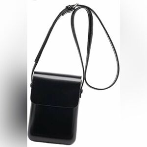 Women’s Sleek PU Leather Black Vertical Crossbody mobile Purse NWOT Bag